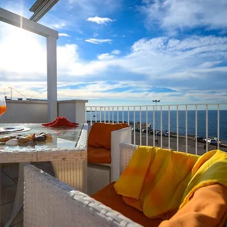 Casa Ardito Fronte Mare * Polignano a Mare